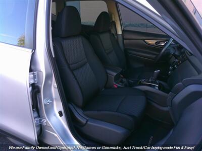 2017 Nissan Rogue SV   - Photo 28 - Mesa, AZ 85202