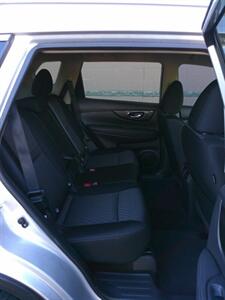 2017 Nissan Rogue SV   - Photo 24 - Mesa, AZ 85202