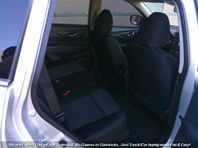 2017 Nissan Rogue SV   - Photo 26 - Mesa, AZ 85202