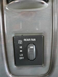 2002 Chevrolet Savana 1500 Passenger Van   - Photo 39 - Mesa, AZ 85202