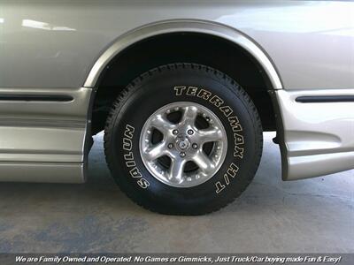 2002 Chevrolet Savana 1500 Passenger Van   - Photo 47 - Mesa, AZ 85202