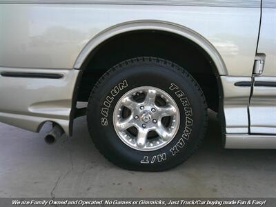 2002 Chevrolet Savana 1500 Passenger Van   - Photo 49 - Mesa, AZ 85202