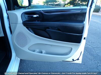 2020 Dodge Grand Caravan SXT - Photo 25 - Mesa, AZ 85202