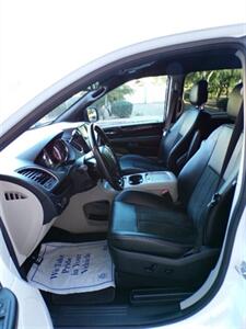 2020 Dodge Grand Caravan SXT - Photo 14 - Mesa, AZ 85202