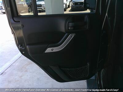 2012 Jeep Wrangler Sahara   - Photo 19 - Mesa, AZ 85202