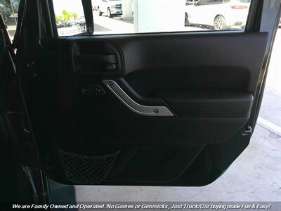 2012 Jeep Wrangler Sahara   - Photo 31 - Mesa, AZ 85202
