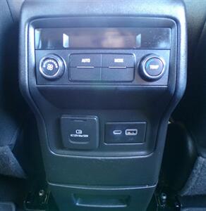 2021 GMC Acadia SLE   - Photo 28 - Mesa, AZ 85202