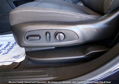 2021 GMC Acadia SLE   - Photo 13 - Mesa, AZ 85202
