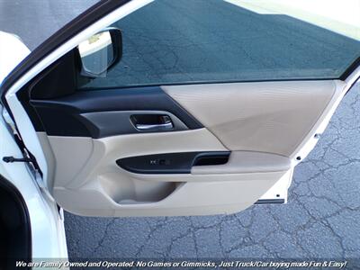 2015 Honda Accord LX   - Photo 29 - Mesa, AZ 85202