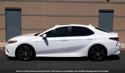 2018 Toyota Camry SE   - Photo 5 - Mesa, AZ 85202