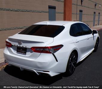 2018 Toyota Camry SE   - Photo 7 - Mesa, AZ 85202