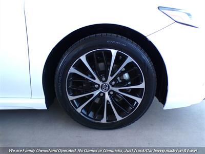 2018 Toyota Camry SE   - Photo 49 - Mesa, AZ 85202