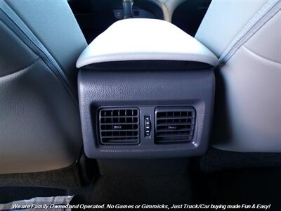 2018 Toyota Camry SE   - Photo 31 - Mesa, AZ 85202