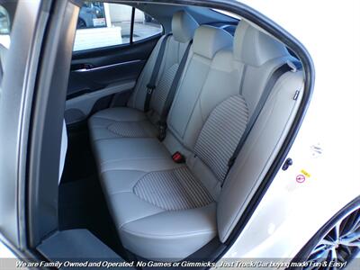 2018 Toyota Camry SE   - Photo 21 - Mesa, AZ 85202