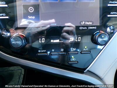2018 Toyota Camry SE   - Photo 37 - Mesa, AZ 85202