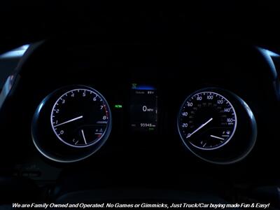 2018 Toyota Camry SE   - Photo 10 - Mesa, AZ 85202