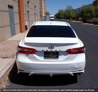 2018 Toyota Camry SE   - Photo 4 - Mesa, AZ 85202
