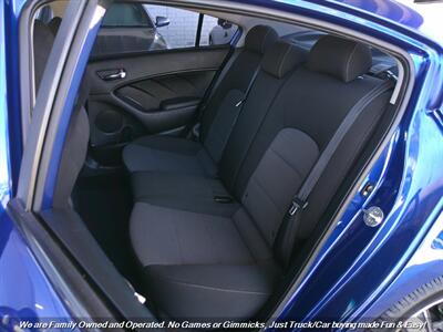 2019 Kia Forte LXS   - Photo 20 - Mesa, AZ 85202