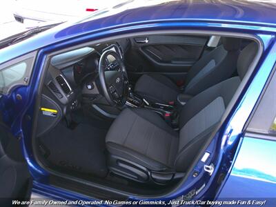 2019 Kia Forte LXS   - Photo 14 - Mesa, AZ 85202