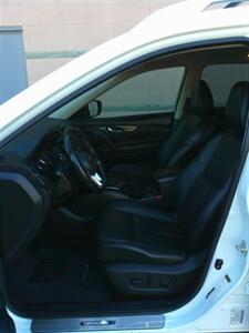 2018 Nissan Rogue SL   - Photo 16 - Mesa, AZ 85202