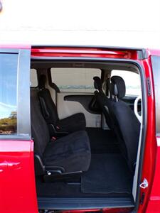 2012 Dodge Grand Caravan SE   - Photo 28 - Mesa, AZ 85202