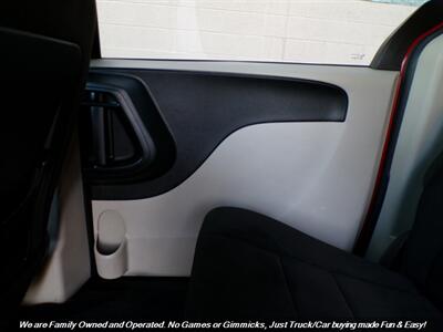 2012 Dodge Grand Caravan SE   - Photo 18 - Mesa, AZ 85202