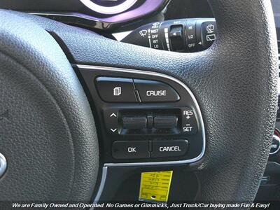 2020 Kia Niro LX   - Photo 42 - Mesa, AZ 85202