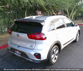 2020 Kia Niro LX   - Photo 6 - Mesa, AZ 85202