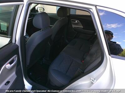 2020 Kia Niro LX   - Photo 19 - Mesa, AZ 85202