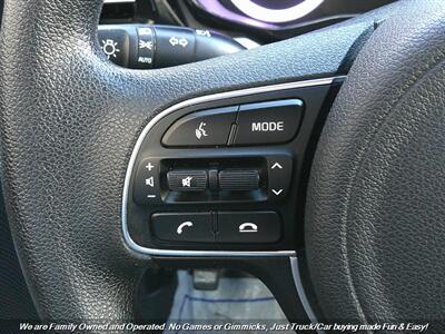 2020 Kia Niro LX   - Photo 41 - Mesa, AZ 85202