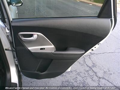 2020 Kia Niro LX   - Photo 26 - Mesa, AZ 85202