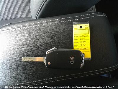 2020 Kia Niro LX   - Photo 48 - Mesa, AZ 85202