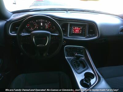 2017 Dodge Challenger SXT   - Photo 27 - Mesa, AZ 85202