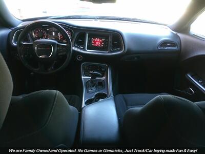 2017 Dodge Challenger SXT   - Photo 25 - Mesa, AZ 85202