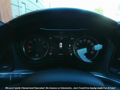 2017 Dodge Challenger SXT   - Photo 10 - Mesa, AZ 85202