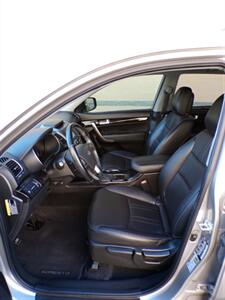 2015 Kia Sorento LX   - Photo 16 - Mesa, AZ 85202