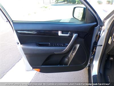 2015 Kia Sorento LX   - Photo 13 - Mesa, AZ 85202