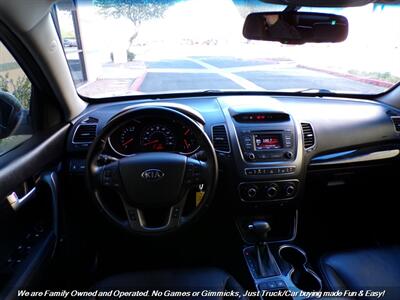 2015 Kia Sorento LX   - Photo 32 - Mesa, AZ 85202