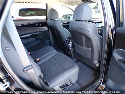 2019 Kia Sorento L   - Photo 24 - Mesa, AZ 85202