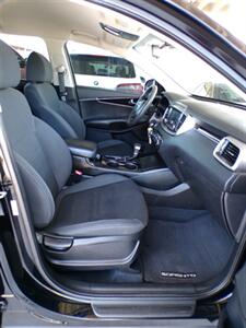 2019 Kia Sorento L   - Photo 28 - Mesa, AZ 85202