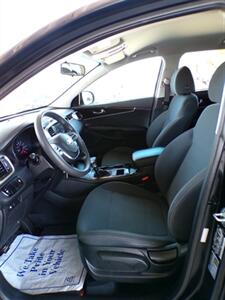 2019 Kia Sorento L   - Photo 15 - Mesa, AZ 85202