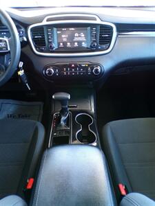 2019 Kia Sorento L   - Photo 32 - Mesa, AZ 85202