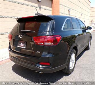 2019 Kia Sorento L   - Photo 5 - Mesa, AZ 85202