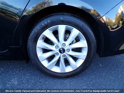 2018 Kia Optima S   - Photo 49 - Mesa, AZ 85202