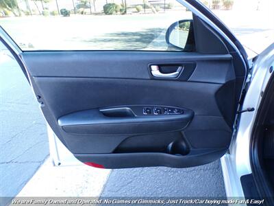 2016 Kia Optima LX   - Photo 12 - Mesa, AZ 85202