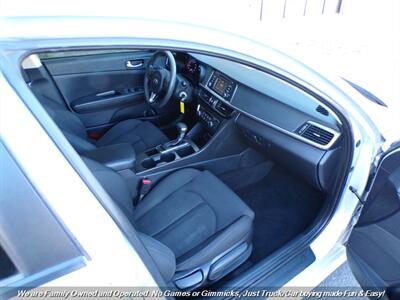 2016 Kia Optima LX   - Photo 28 - Mesa, AZ 85202