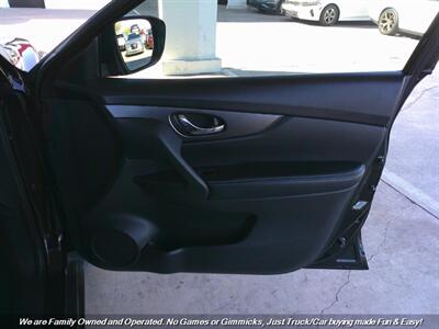 2015 Nissan Rogue SV - Photo 31 - Mesa, AZ 85202