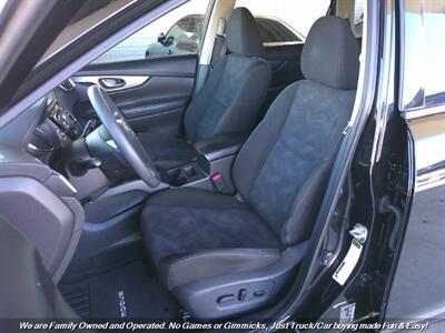 2015 Nissan Rogue SV - Photo 17 - Mesa, AZ 85202