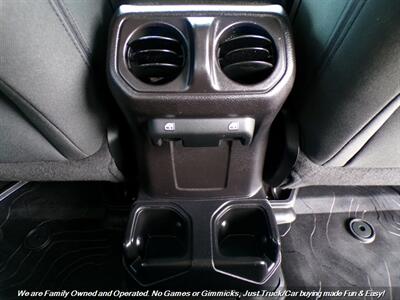 2018 Jeep Wrangler Sport S   - Photo 27 - Mesa, AZ 85202