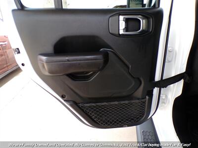2018 Jeep Wrangler Sport S   - Photo 13 - Mesa, AZ 85202